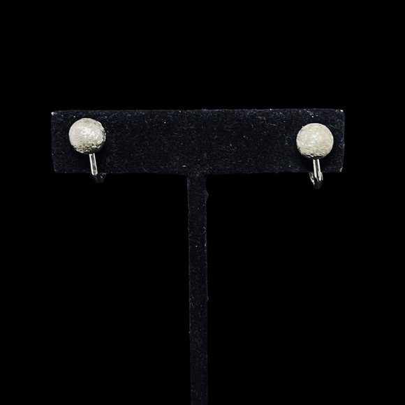 Vintage Monet Silver Tone Ball Clip On Earrings (4968) - Picture 1 of 4